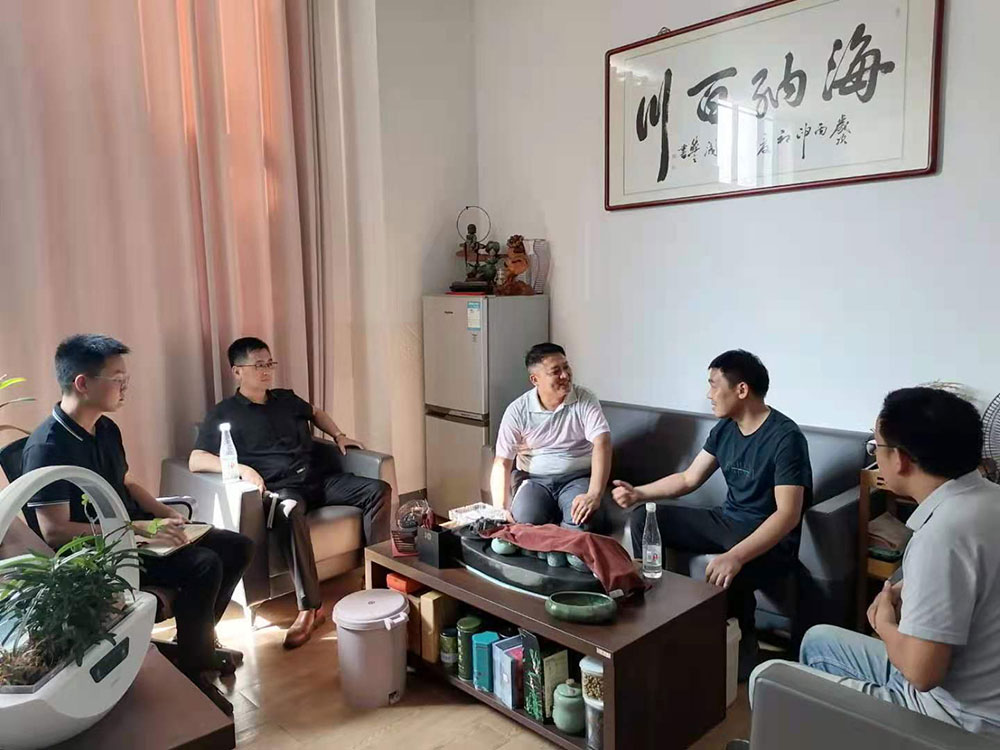 國資運(yùn)營公司走訪九龍園區(qū)企業(yè)，服務(wù)重點(diǎn)項(xiàng)目發(fā)展