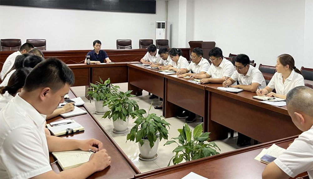城建投公司召開全體員工大會(huì)暨安全生產(chǎn)、保密工作會(huì)議?
