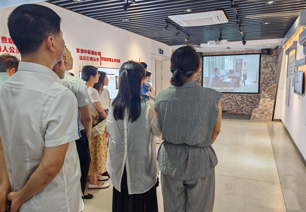 屯溪區(qū)國投集團黨委開展慶祝中國共產(chǎn)黨成立104周年系列活動