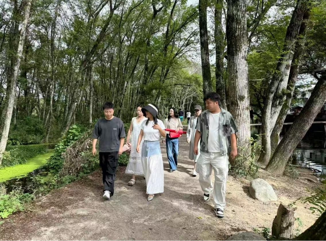 實地研學(xué)促提升 謀劃發(fā)展啟新程—昱城文旅公司黨支部開展“循‘雙村’賦能跡，謀文旅發(fā)展篇”主題黨日活動